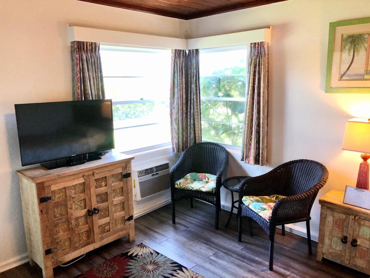 Surf Studio Beach Resort Cocoa Beach Bagian luar foto