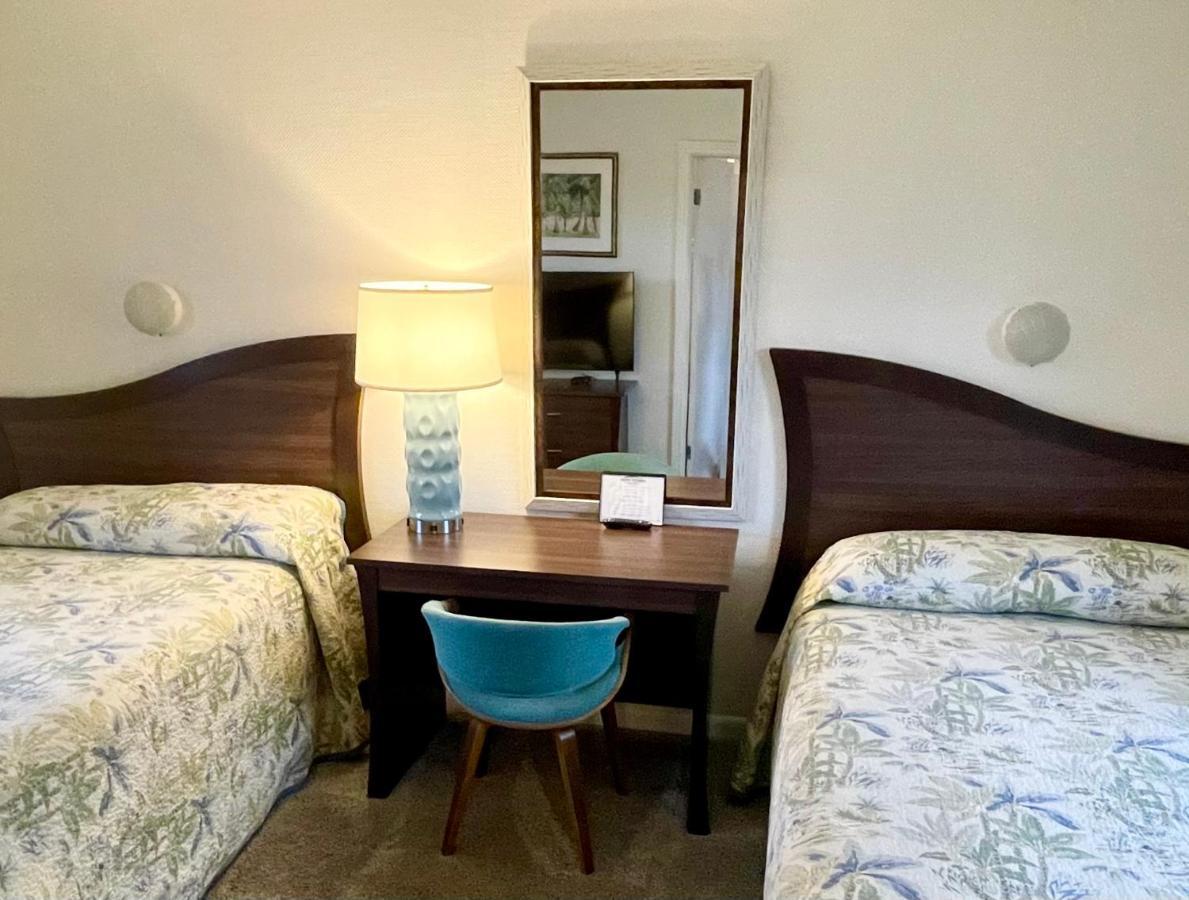 Surf Studio Beach Resort Cocoa Beach Bagian luar foto