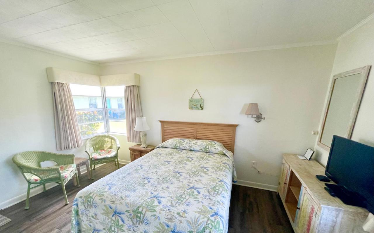 Surf Studio Beach Resort Cocoa Beach Bagian luar foto