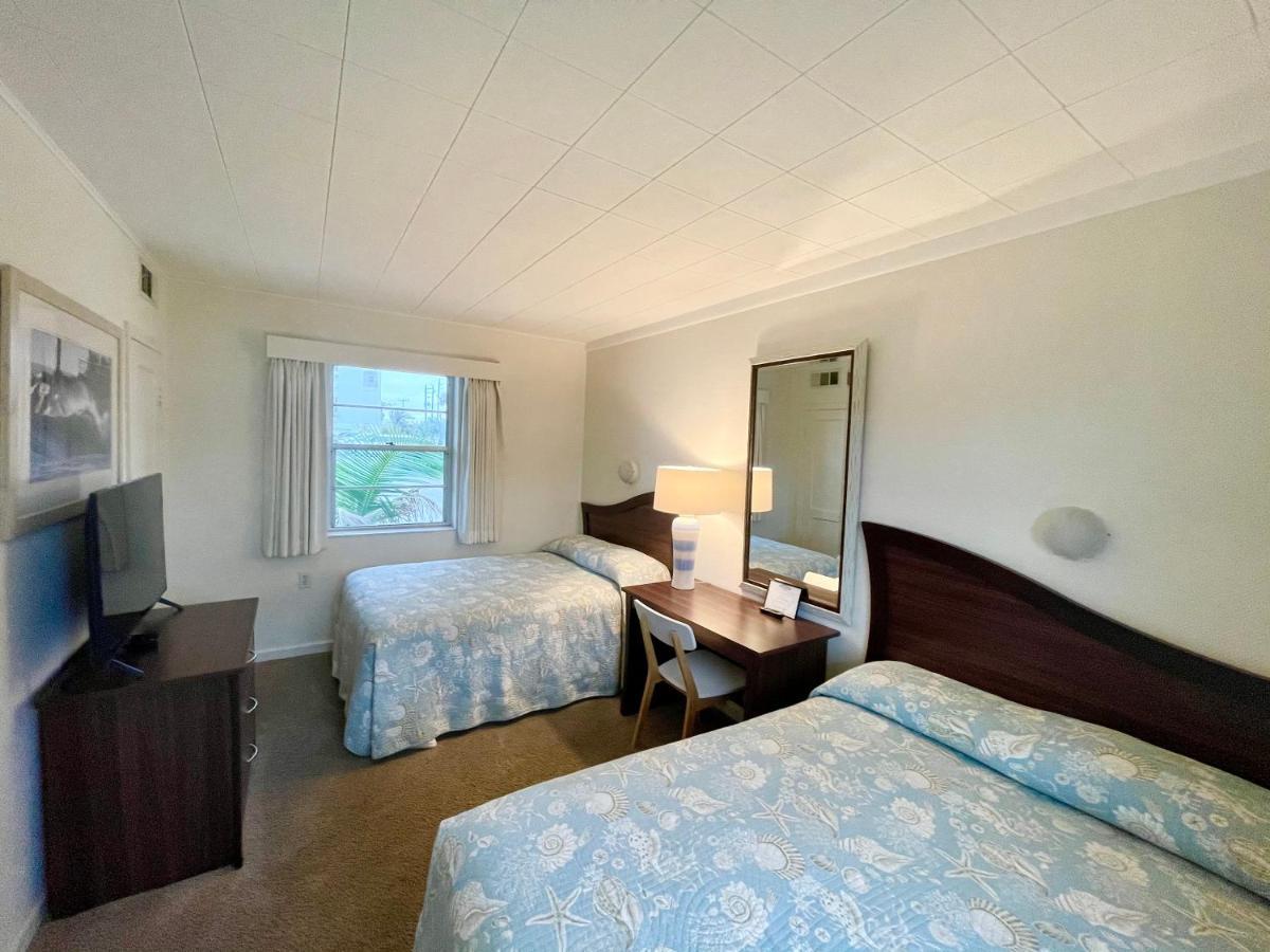 Surf Studio Beach Resort Cocoa Beach Bagian luar foto