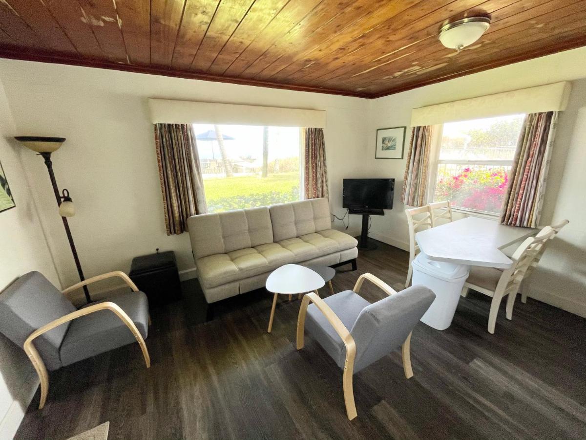 Surf Studio Beach Resort Cocoa Beach Bagian luar foto